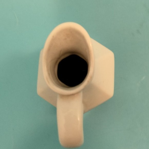 White Ceramic Cruet Vinegar Oil Vintage Pottery China Pourer Pitcher Xcell - Picture 5 of 10